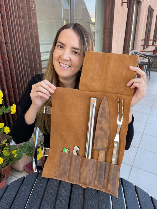 Kit Parrillero con Funda de Cuero Personalizada